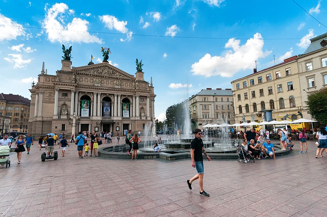 lviv theater SoFiLayla Pixabay