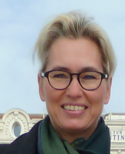 Hendrikje Blandow-Schlegel. Erste Vorsitzende des Vereins Flüchtlingshilfe Harvestehude e. V.